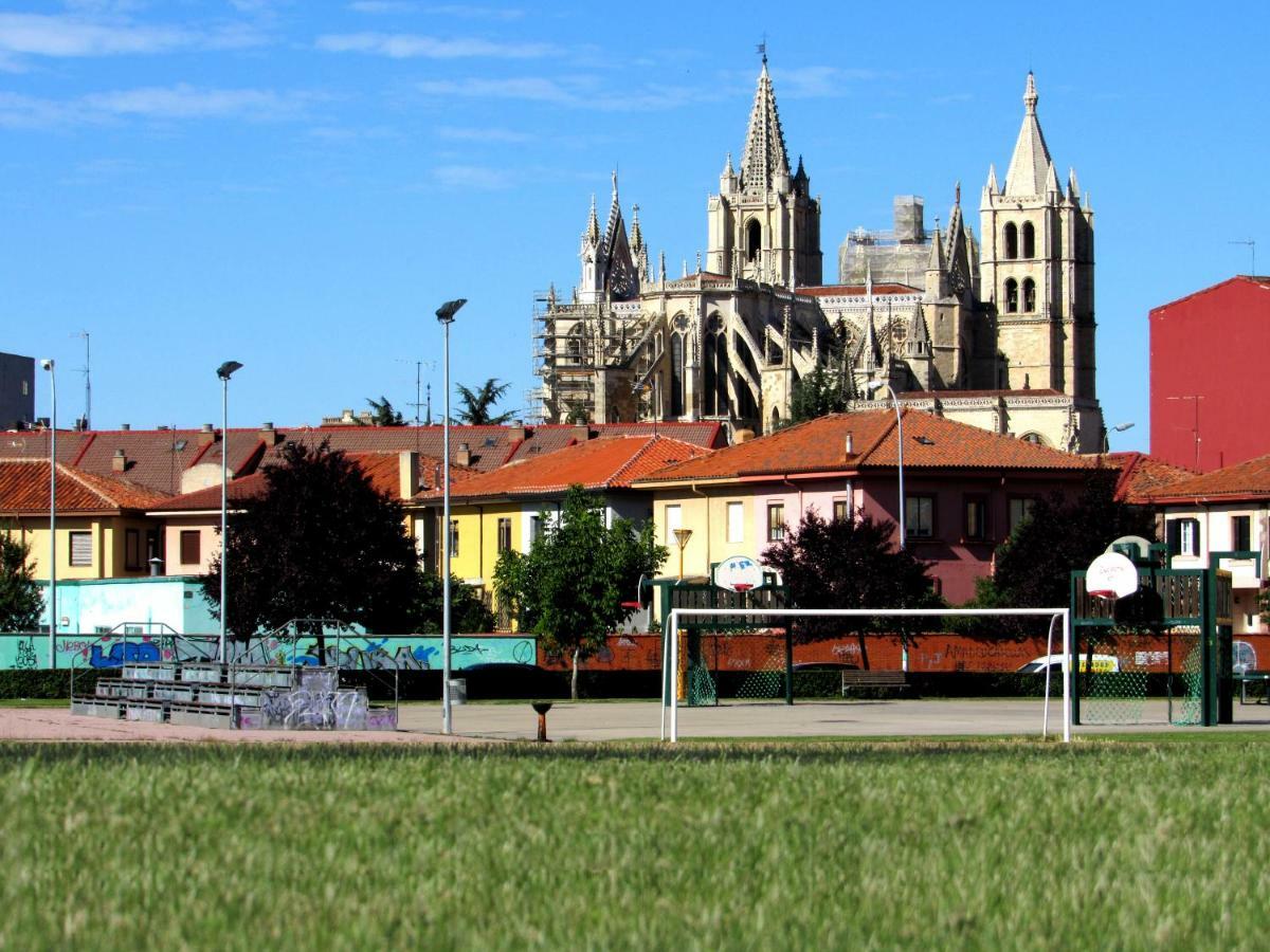 Apartmán Www Parques De La Catedral Travel Com Parking Privado Gratis León Exteriér fotografie